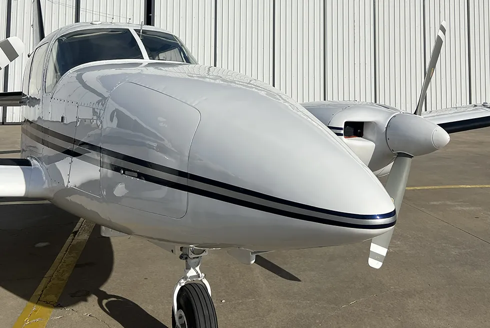 PIPER AZTECA
