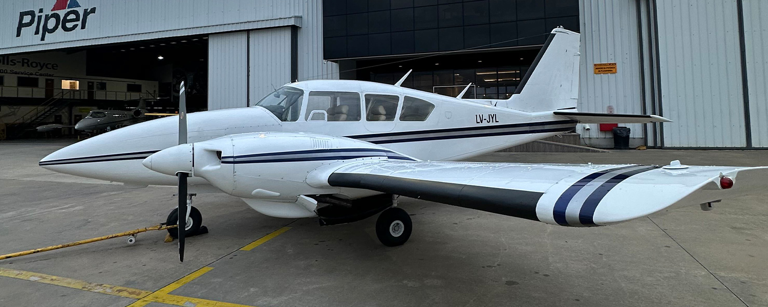 Piper Aztec